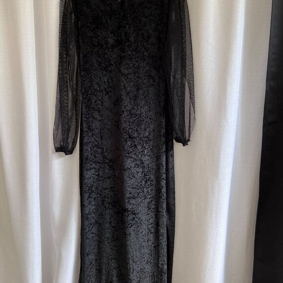 Renaissance Full length Dress Black &‎ Red Crushed Velvet Lace Up Medieval READ - Picture 8 of 10